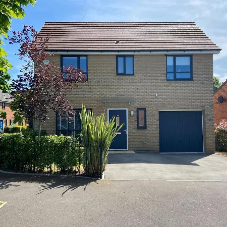 Detached Riverside Villa In The Heart Of Manchester Exterior foto