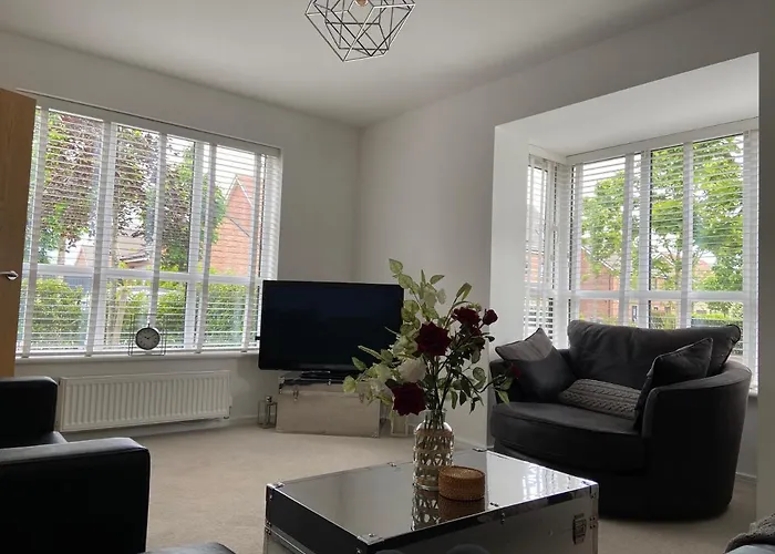 Detached Riverside Villa In The Heart Of Manchester